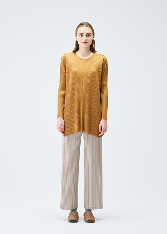 EFFICIENT SQUARE 2、ウィメンズ_トップス_トップ、着用画像1