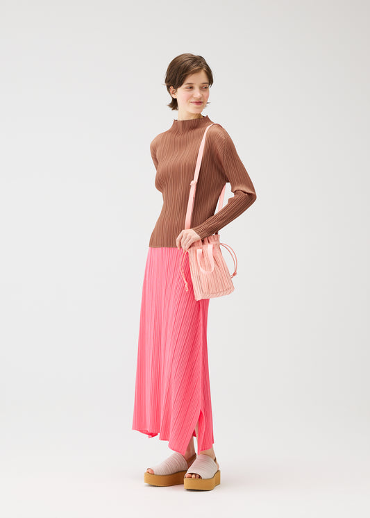 PLEATS TOTE BAG、バッグ&財布_ショルダーバッグ、着用画像1