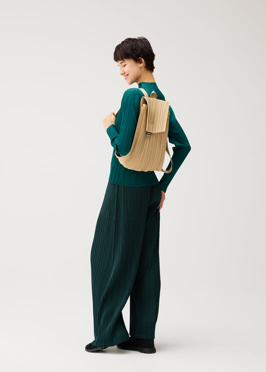 PLEATS KNAPSACK、バッグ&財布_バックパック、着用画像1