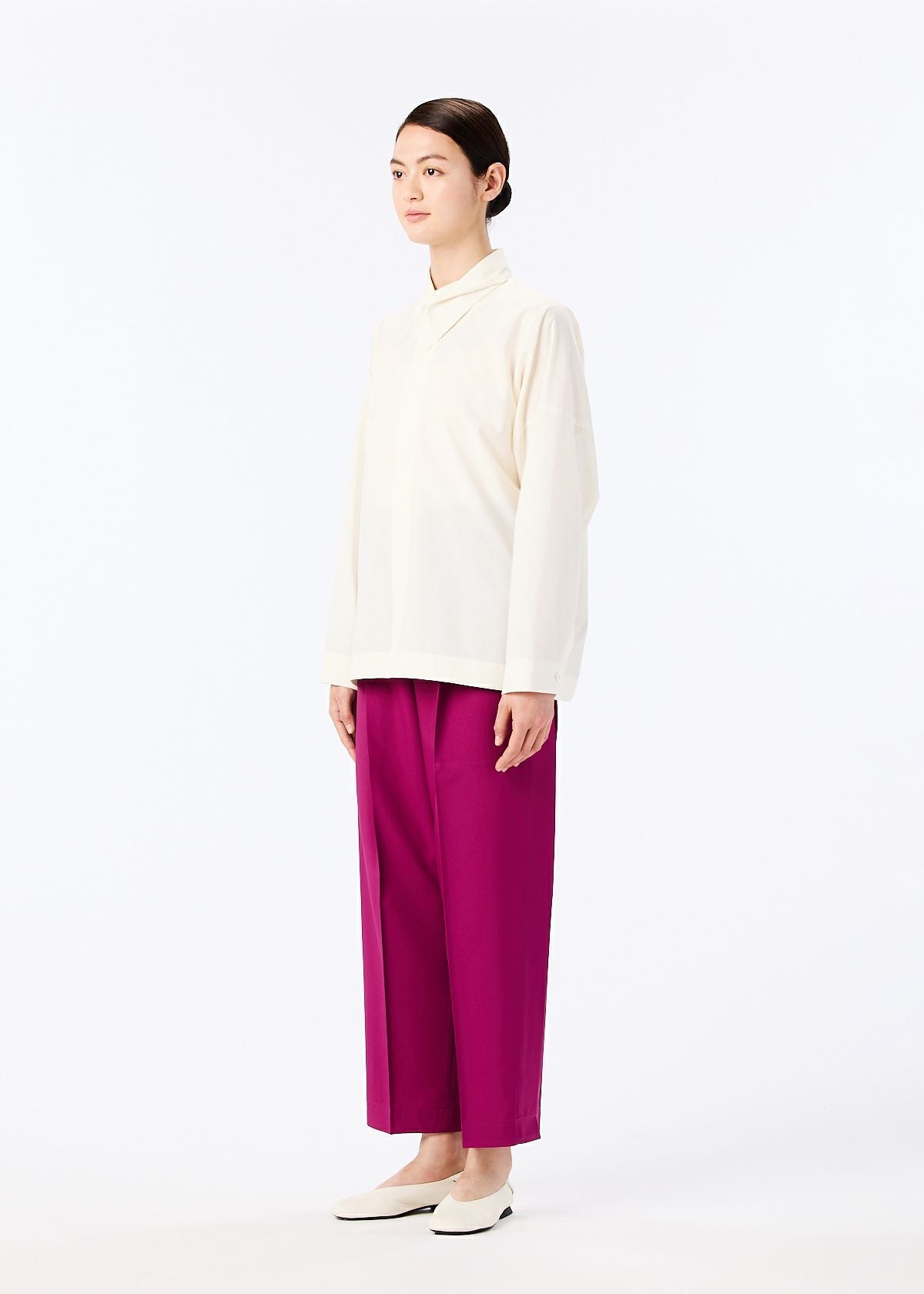 MOBIUS SHIRT、ウィメンズ_トップス、着用画像2