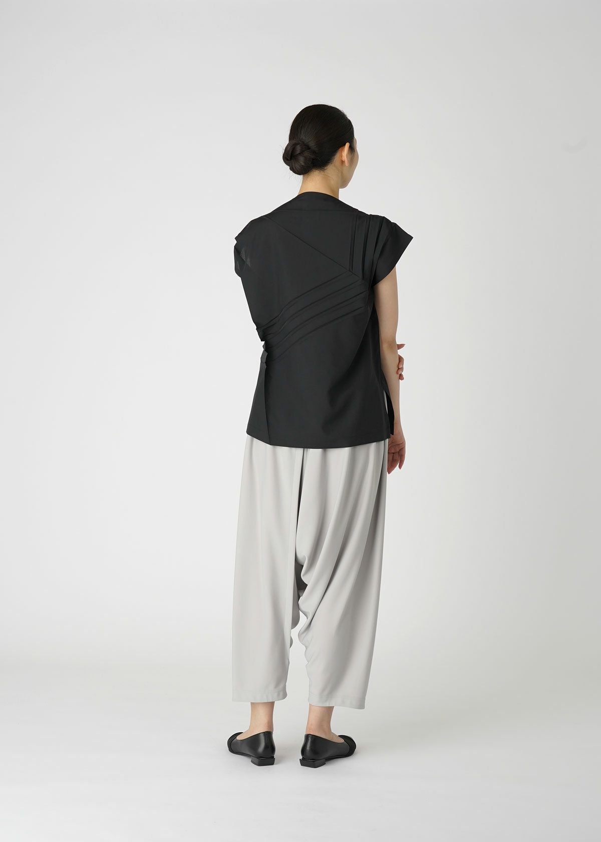PLEATS T BASIC、ウィメンズ_トップス、着用画像2