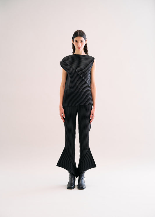ANGLED PLEATS、ウィメンズ_トップス_トップ、着用画像1