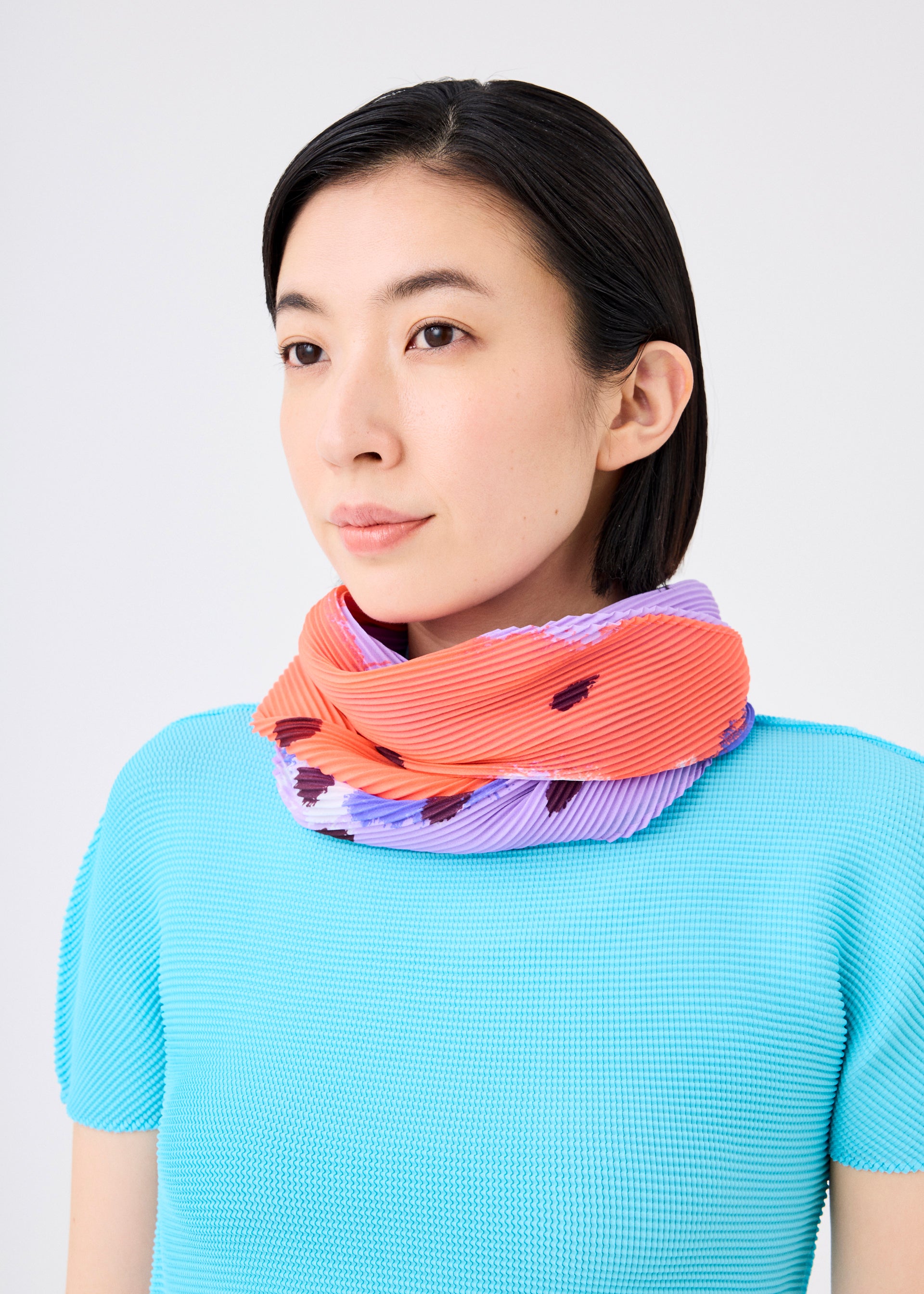 SEA ANEMONE PLEATS STOLE、アクセサリー&その他_ストール、着用画像2