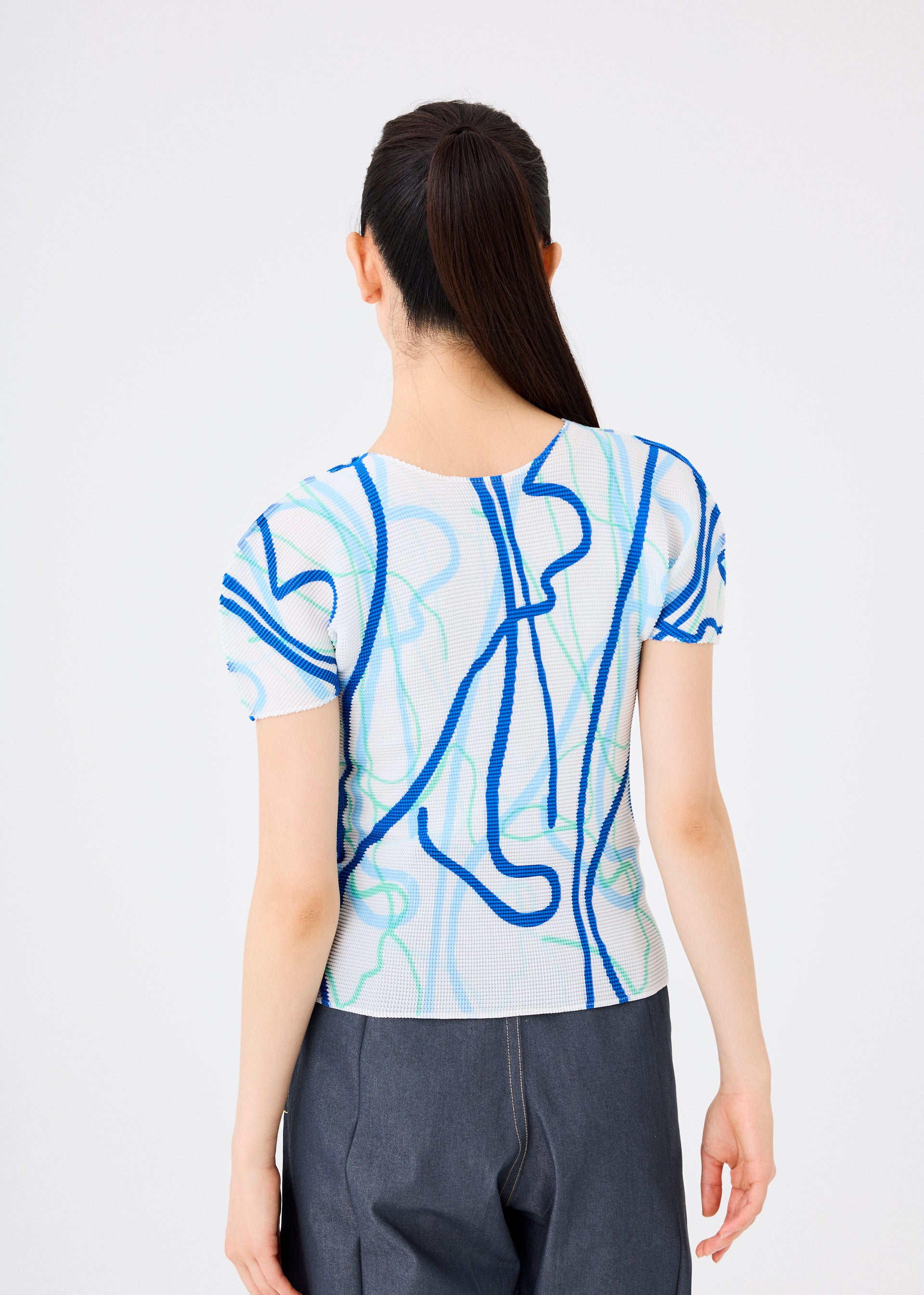 HOWAN、ウィメンズ_トップス_トップ、着用画像2