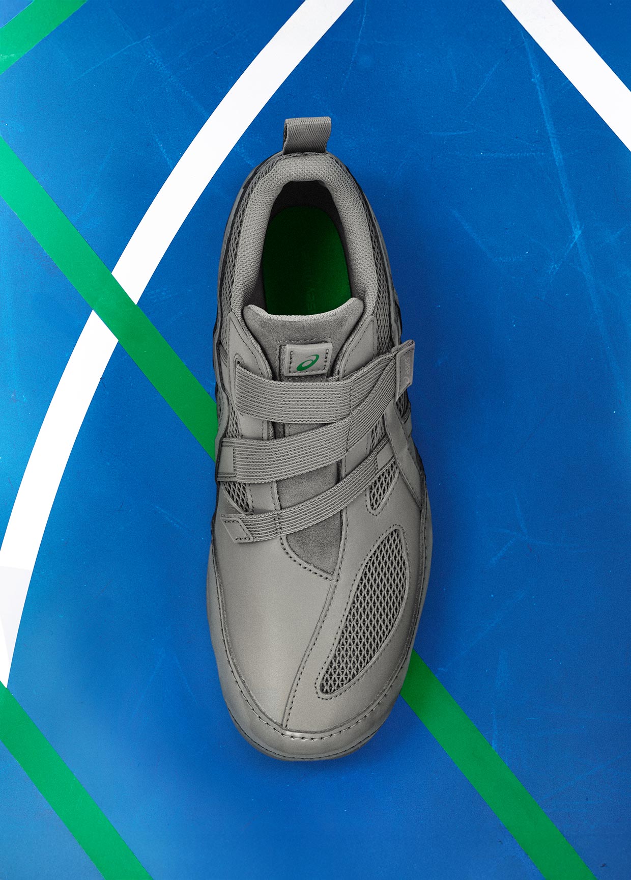 ISSEY MIYAKE FOOT LOOK 04