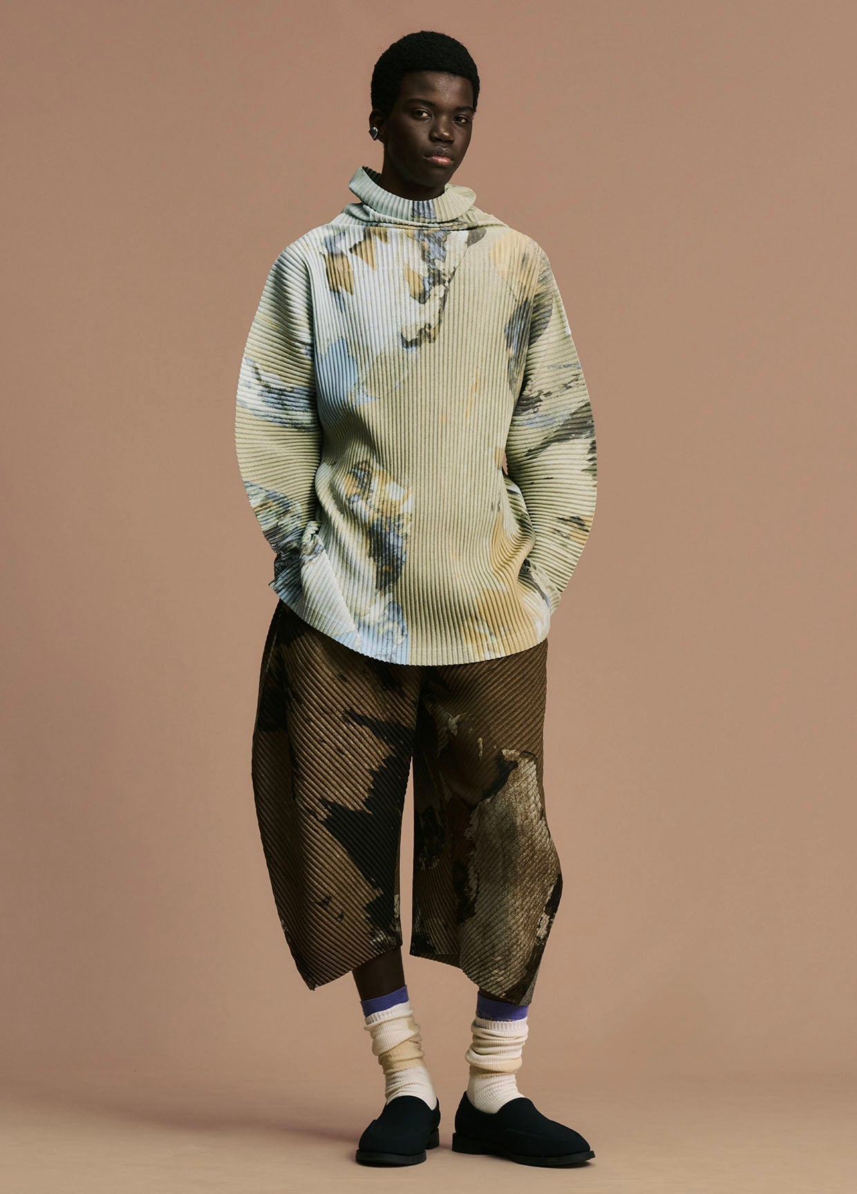 HOMME PLISSÉ ISSEY MIYAKE LOOK 32