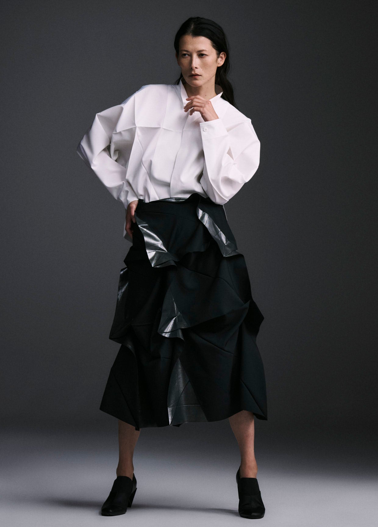132 5. ISSEY MIYAKE LOOK 08