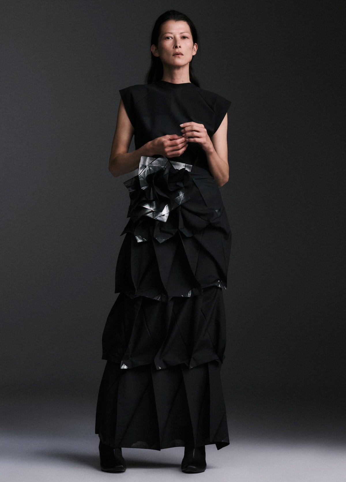 132 5. ISSEY MIYAKE LOOK 16
