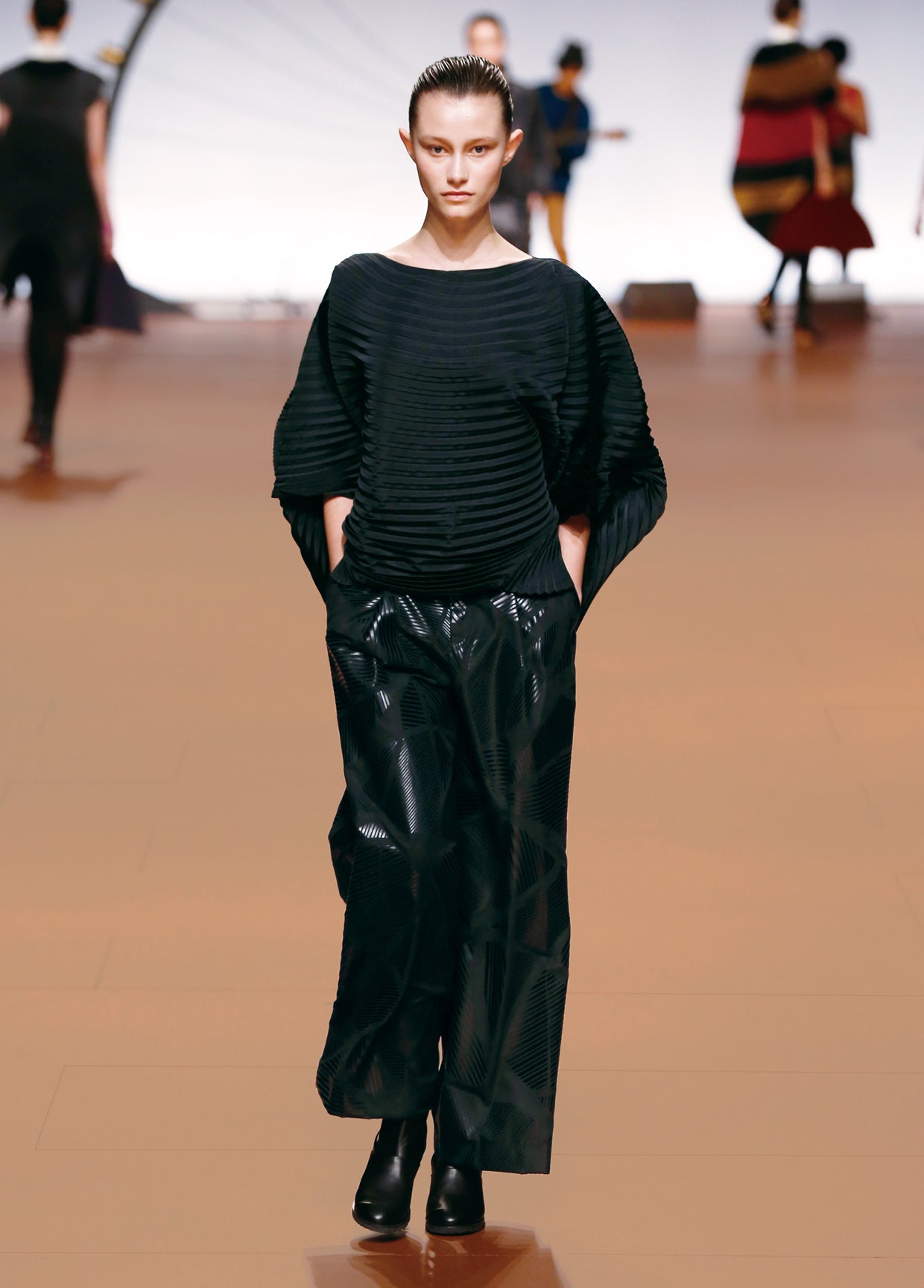 ISSEY MIYAKE AUTUMN WINTER 2014 コレクション 07