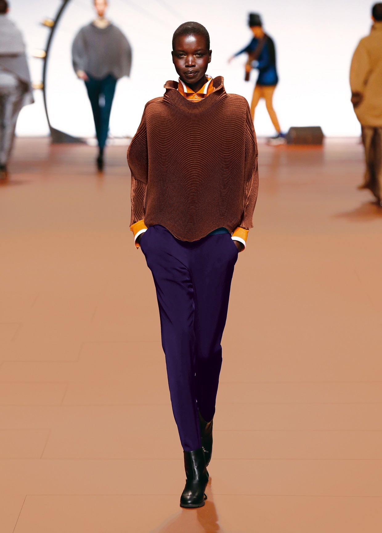 ISSEY MIYAKE AUTUMN WINTER 2014 コレクション 24