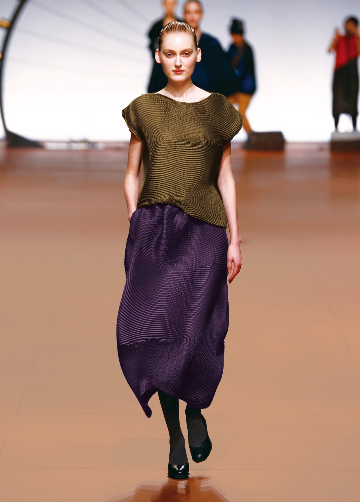 ISSEY MIYAKE AUTUMN WINTER 2014 コレクション 33