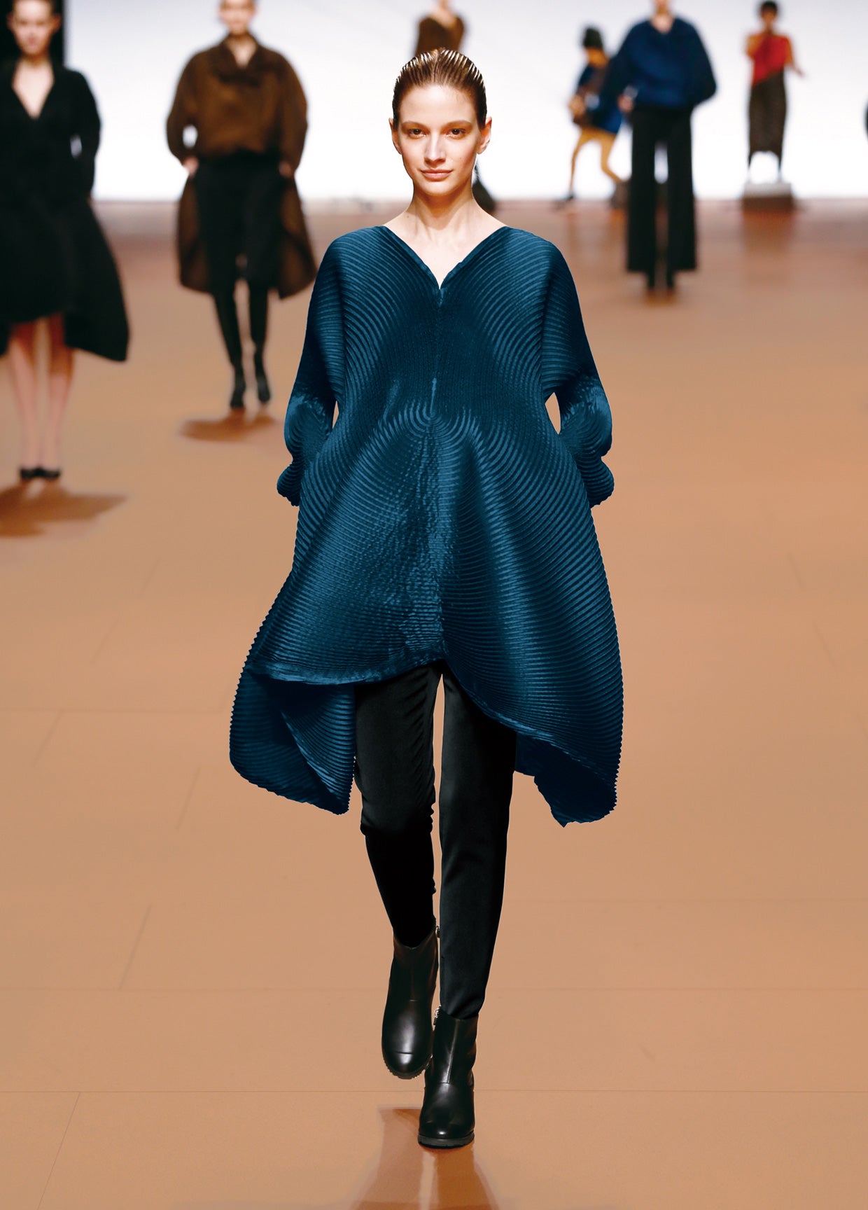 ISSEY MIYAKE AUTUMN WINTER 2014 コレクション 38