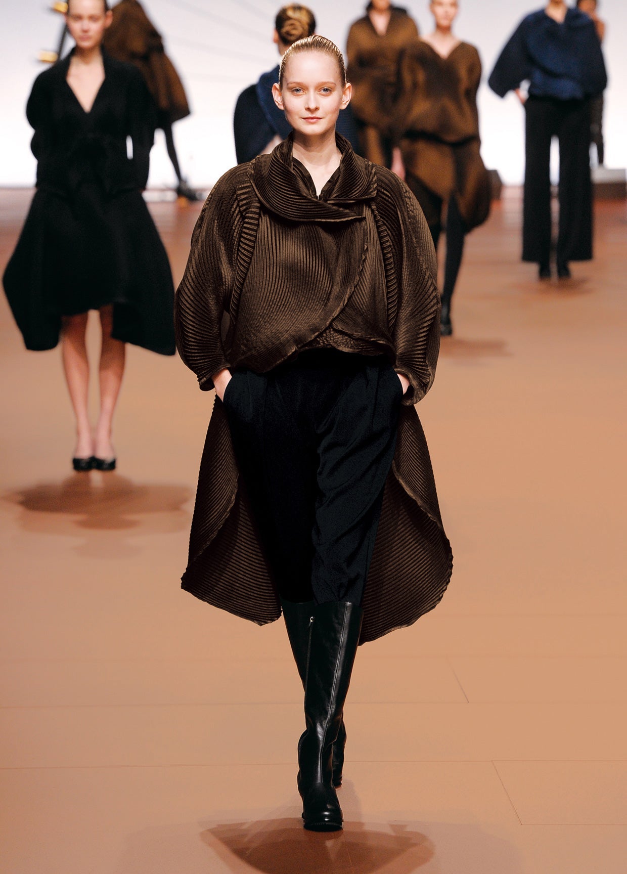 ISSEY MIYAKE AUTUMN WINTER 2014 コレクション 39