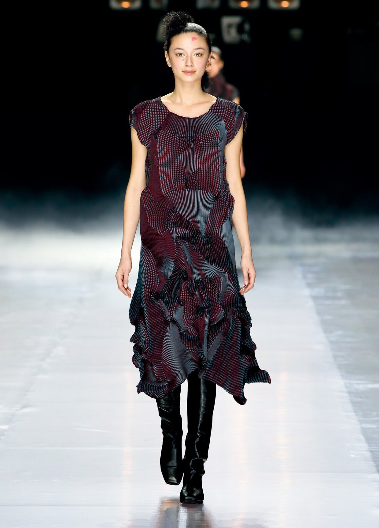 ISSEY MIYAKE AUTUMN WINTER 2016 コレクション27