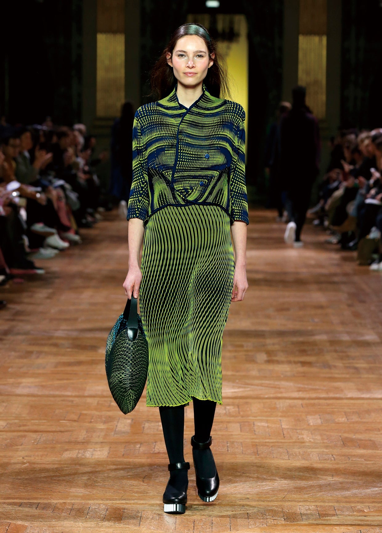 ISSEY MIYAKE AUTUMN WINTER 2017 コレクション23