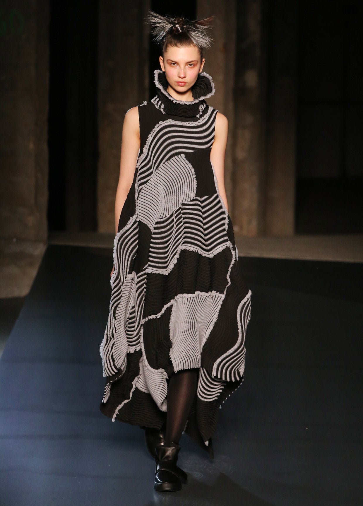 ISSEY MIYAKE AUTUMN WINTER 2018 コレクション16