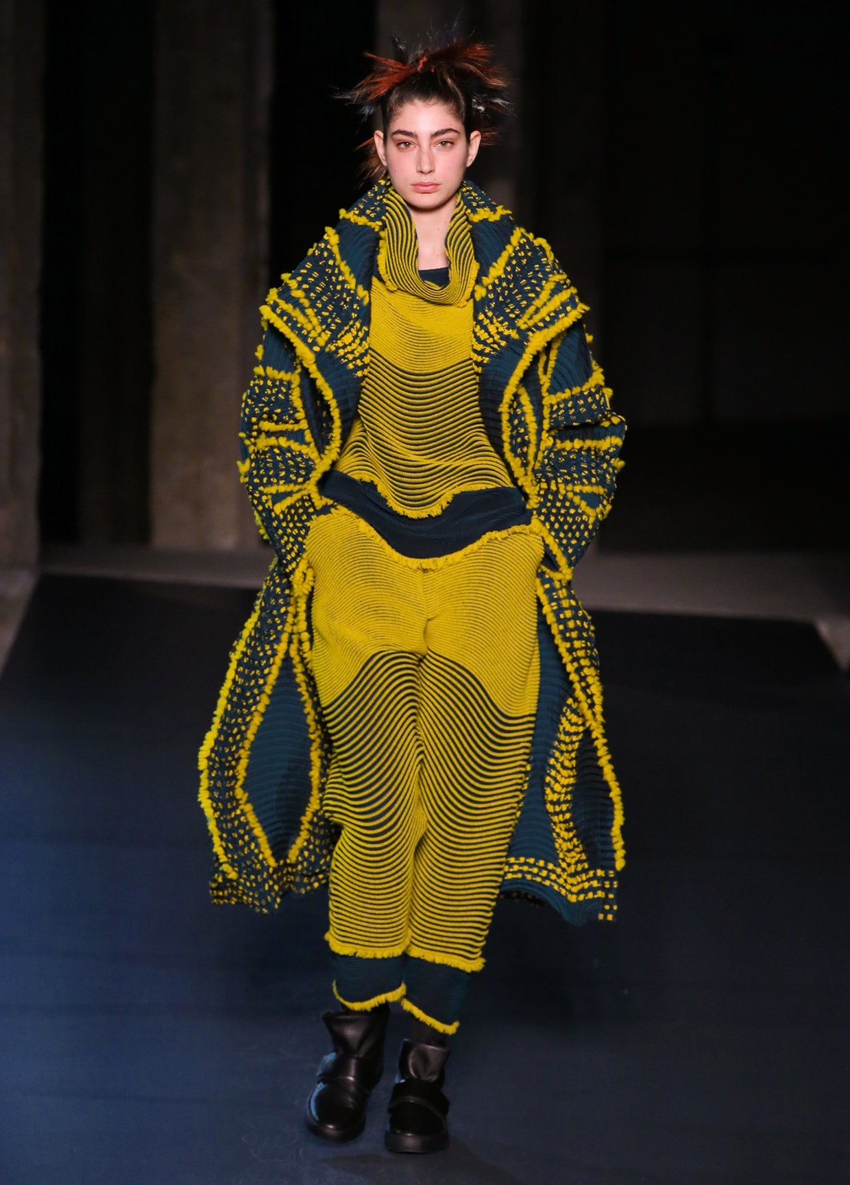 ISSEY MIYAKE AUTUMN WINTER 2018 コレクション32