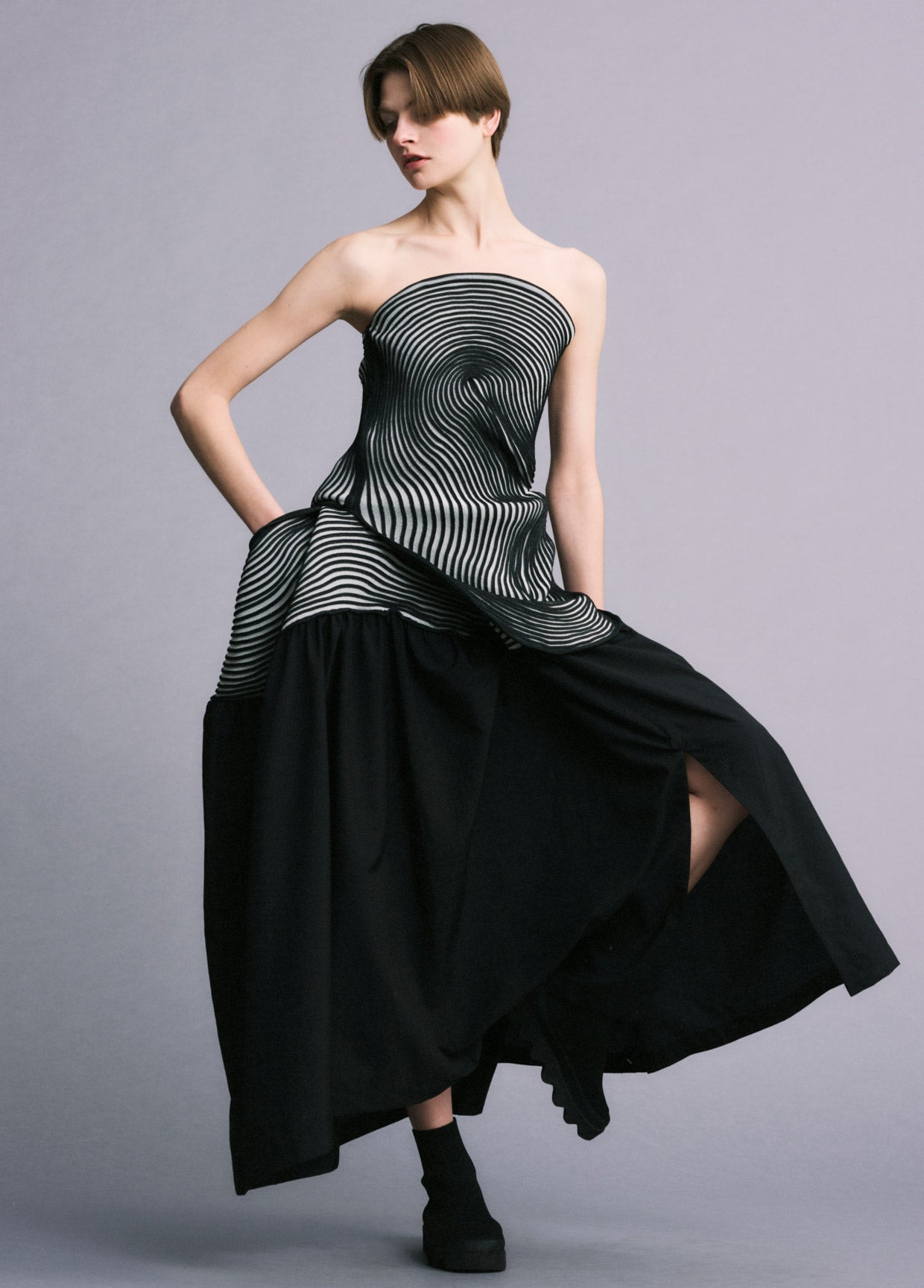 ISSEY MIYAKE AUTUMN WINTER 2022/23 コレクション01