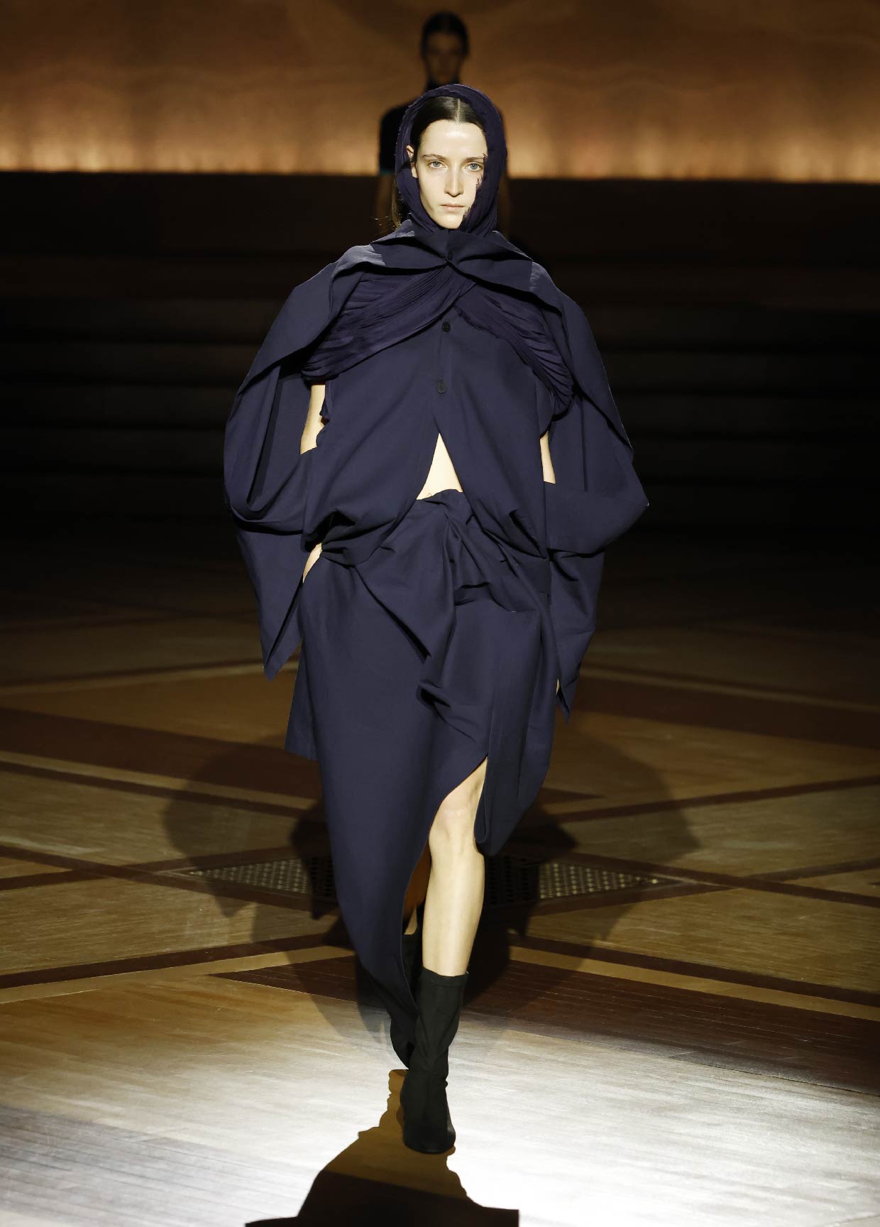 ISSEY MIYAKE AUTUMN WINTER 2024/25 コレクション 04