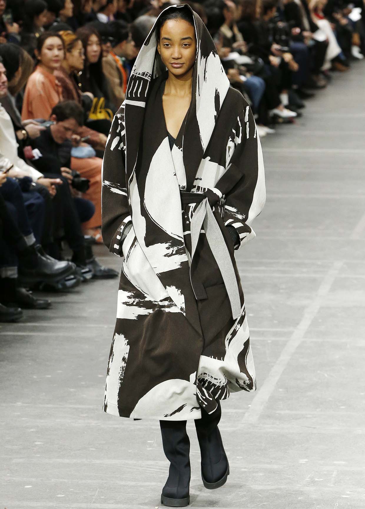 ISSEY MIYAKE AUTUMN WINTER 2020/21 コレクション 35