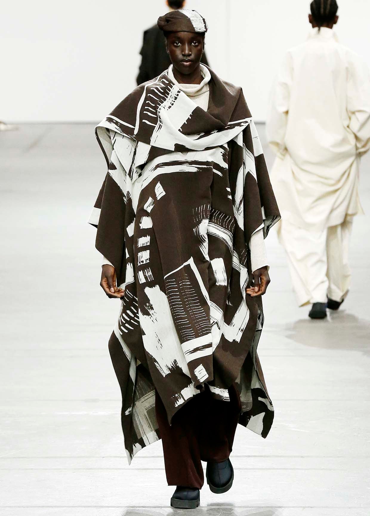 ISSEY MIYAKE AUTUMN WINTER 2020/21 コレクション 36