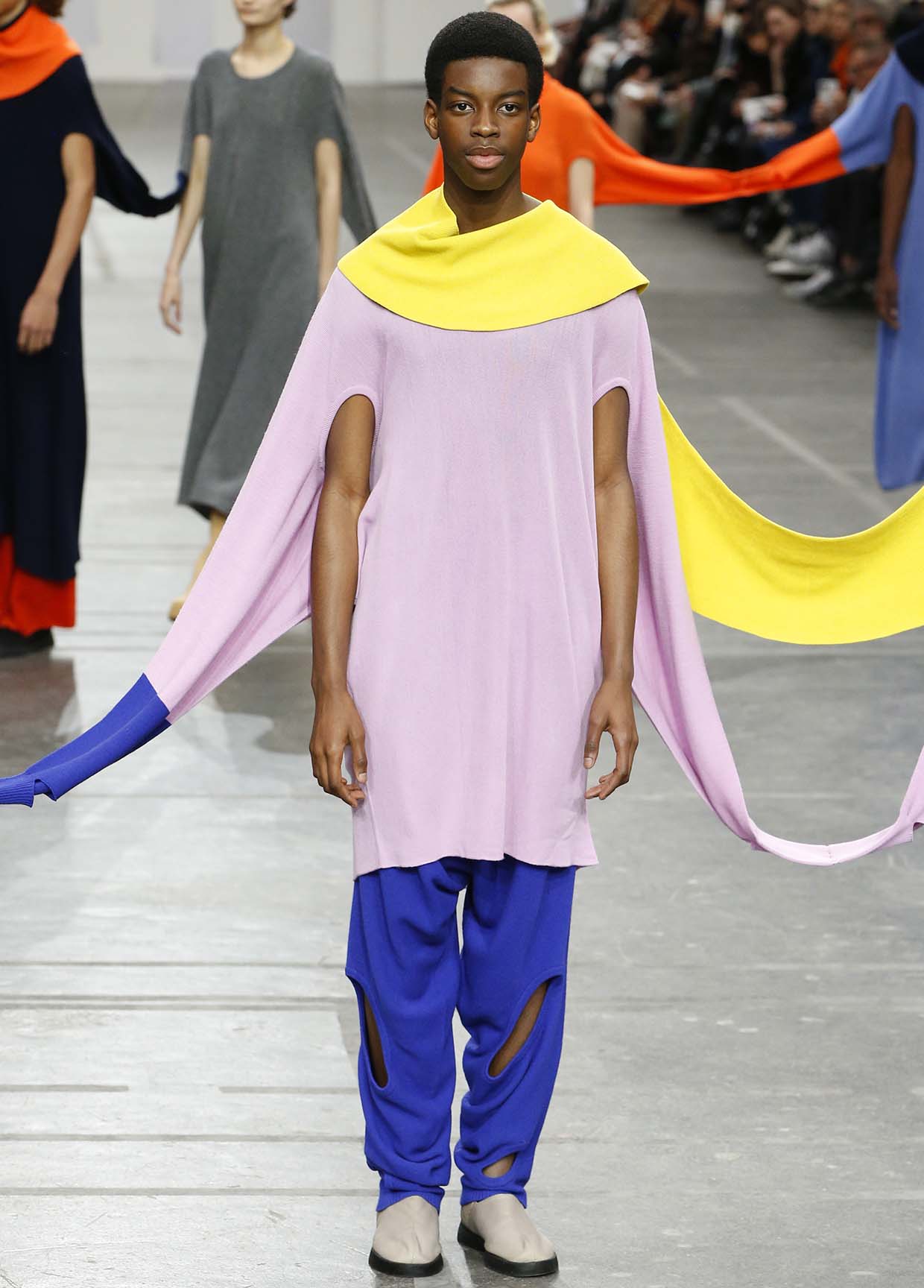 ISSEY MIYAKE AUTUMN WINTER 2020/21 コレクション 67