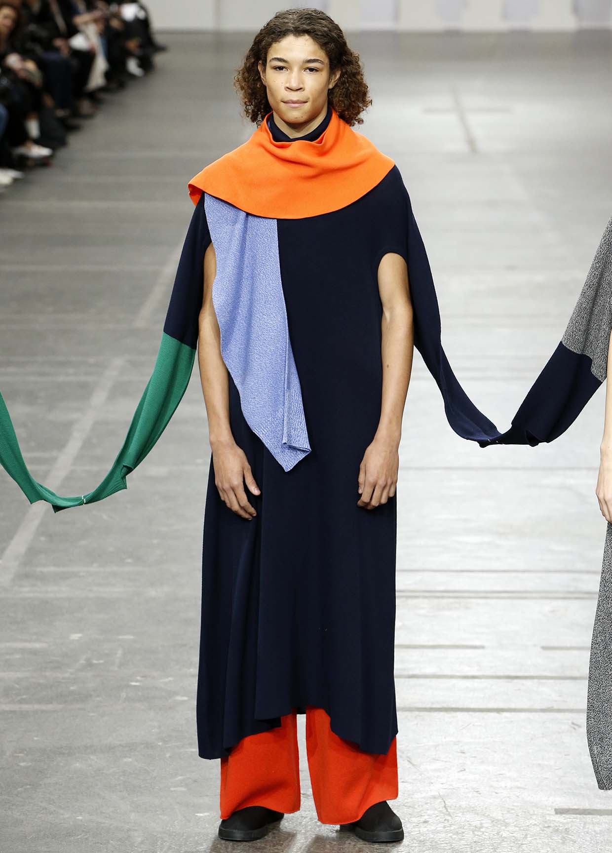 ISSEY MIYAKE AUTUMN WINTER 2020/21 コレクション 70
