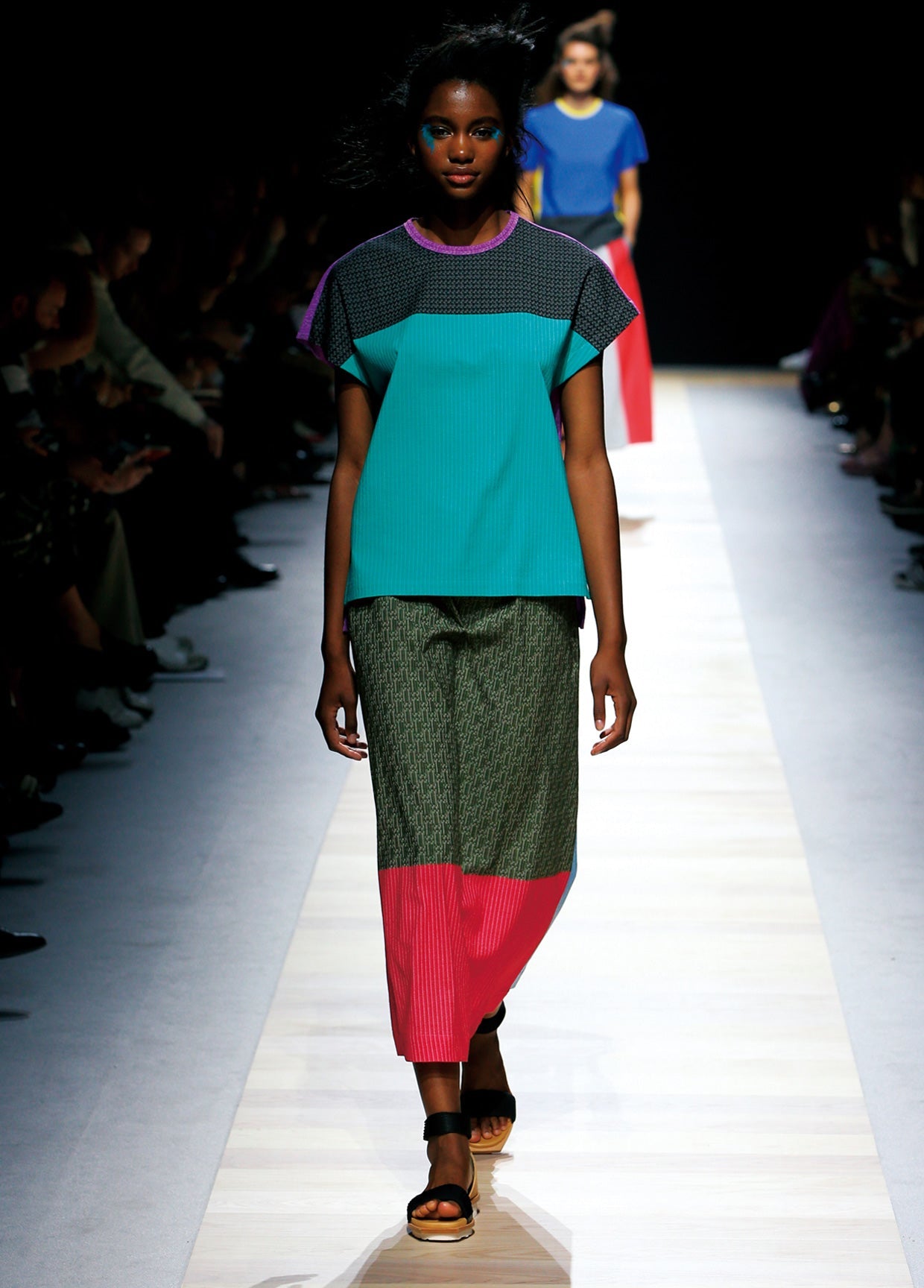 ISSEY MIYAKE SPRING SUMMER 2016 コレクション14