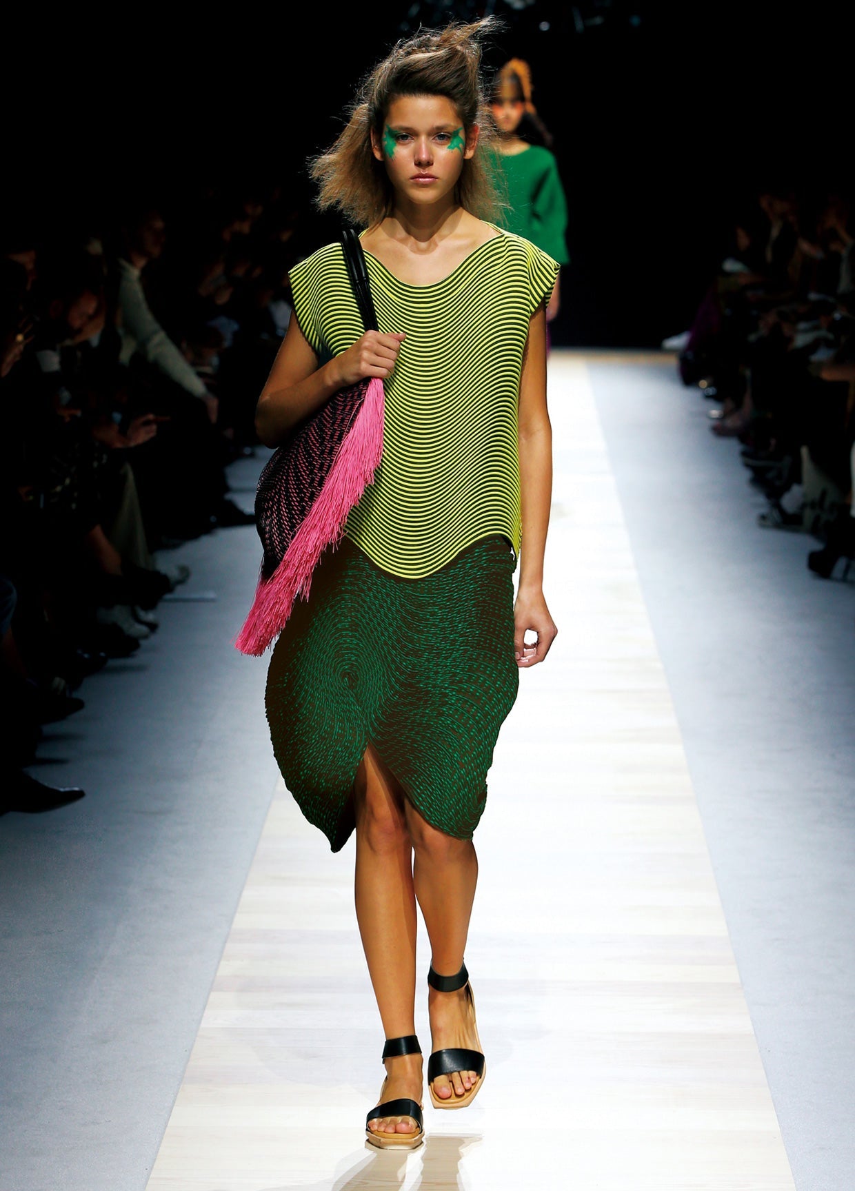ISSEY MIYAKE SPRING SUMMER 2016 コレクション20