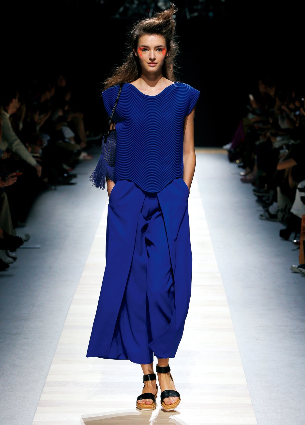 ISSEY MIYAKE SPRING SUMMER 2016 コレクション23