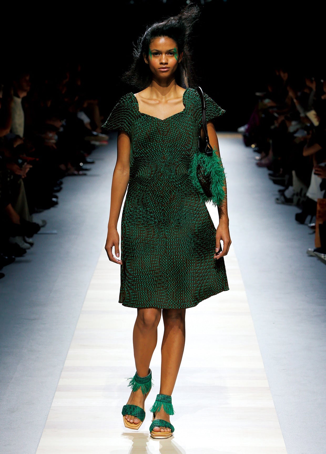 ISSEY MIYAKE SPRING SUMMER 2016 コレクション28