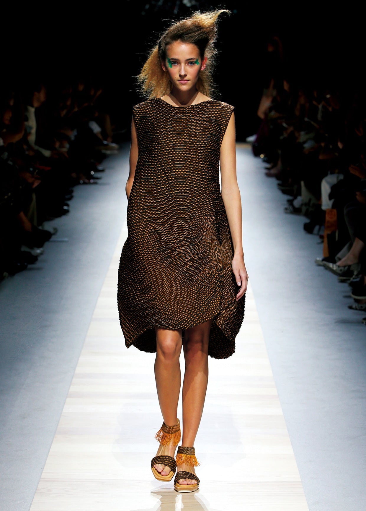 ISSEY MIYAKE SPRING SUMMER 2016 コレクション30