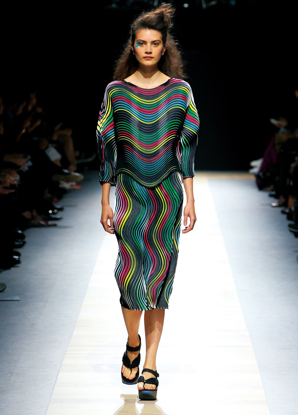 ISSEY MIYAKE SPRING SUMMER 2016 コレクション40