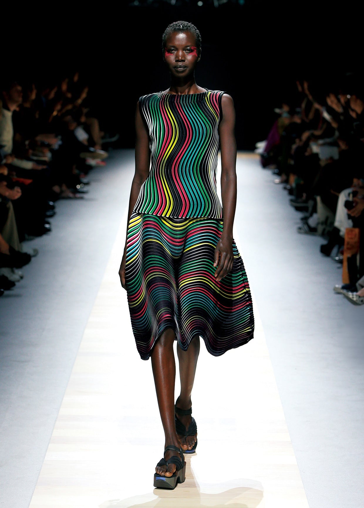 ISSEY MIYAKE SPRING SUMMER 2016 コレクション41