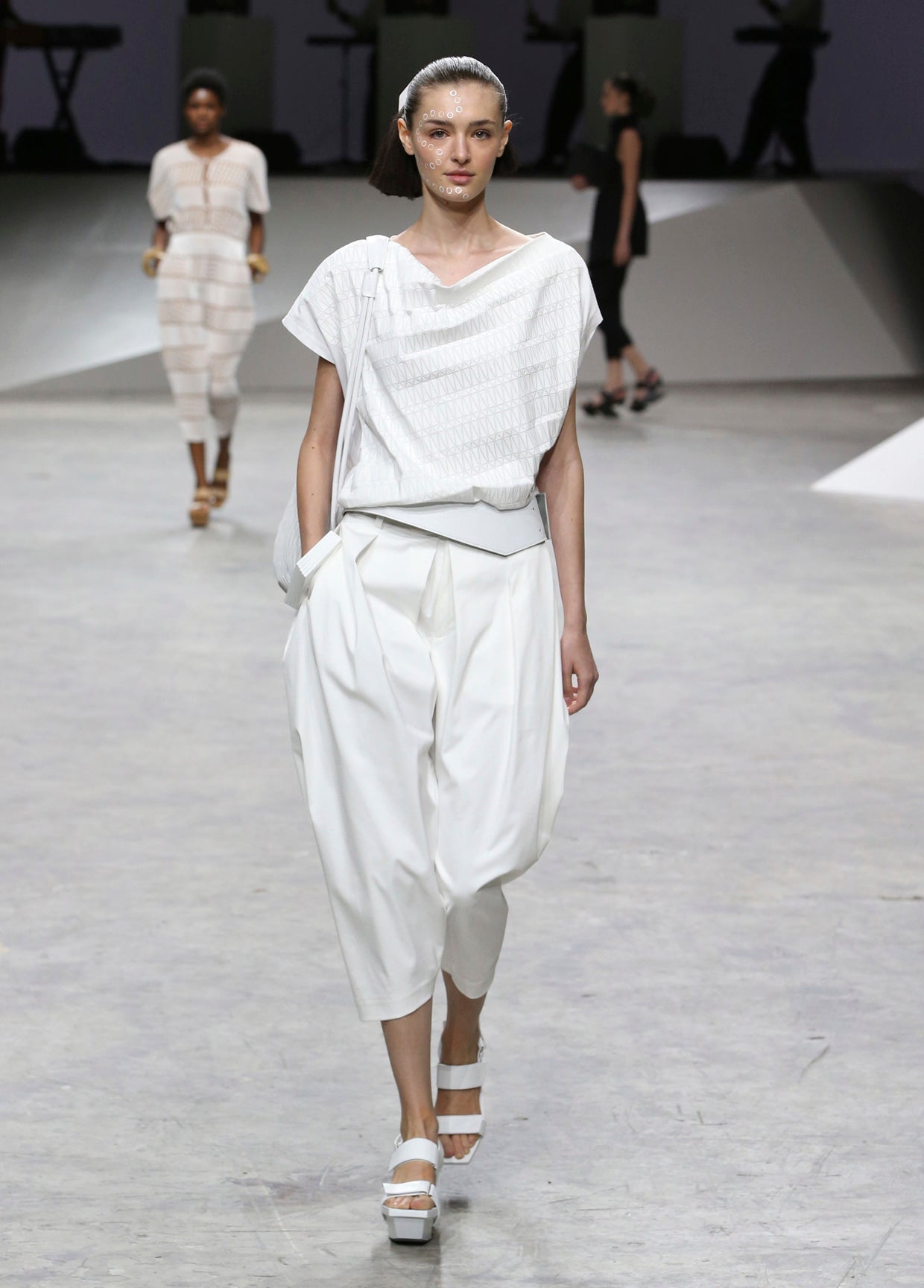 ISSEY MIYAKE SPRING SUMMER 2017 コレクション17