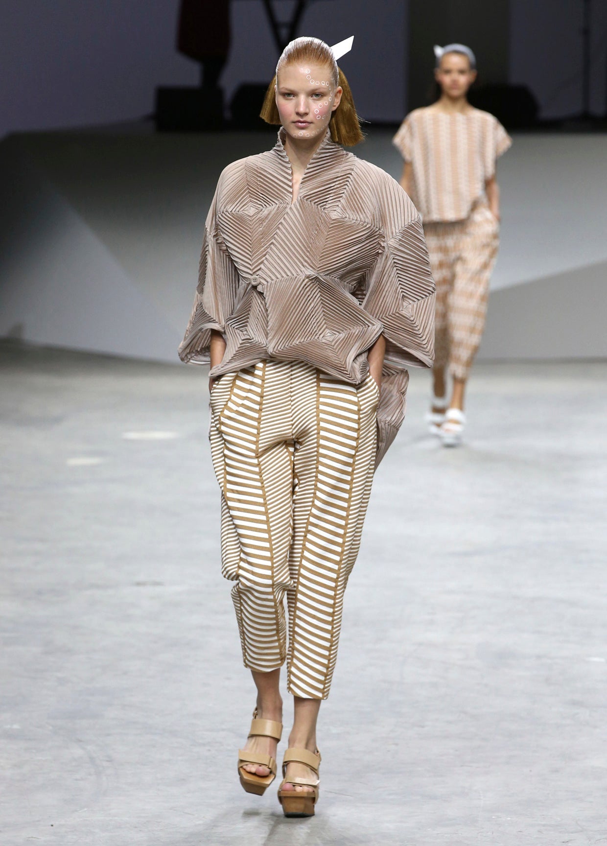 ISSEY MIYAKE SPRING SUMMER 2017 コレクション20