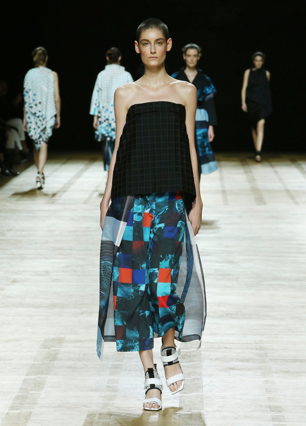 ISSEY MIYAKE SPRING SUMMER 2018 コレクション28