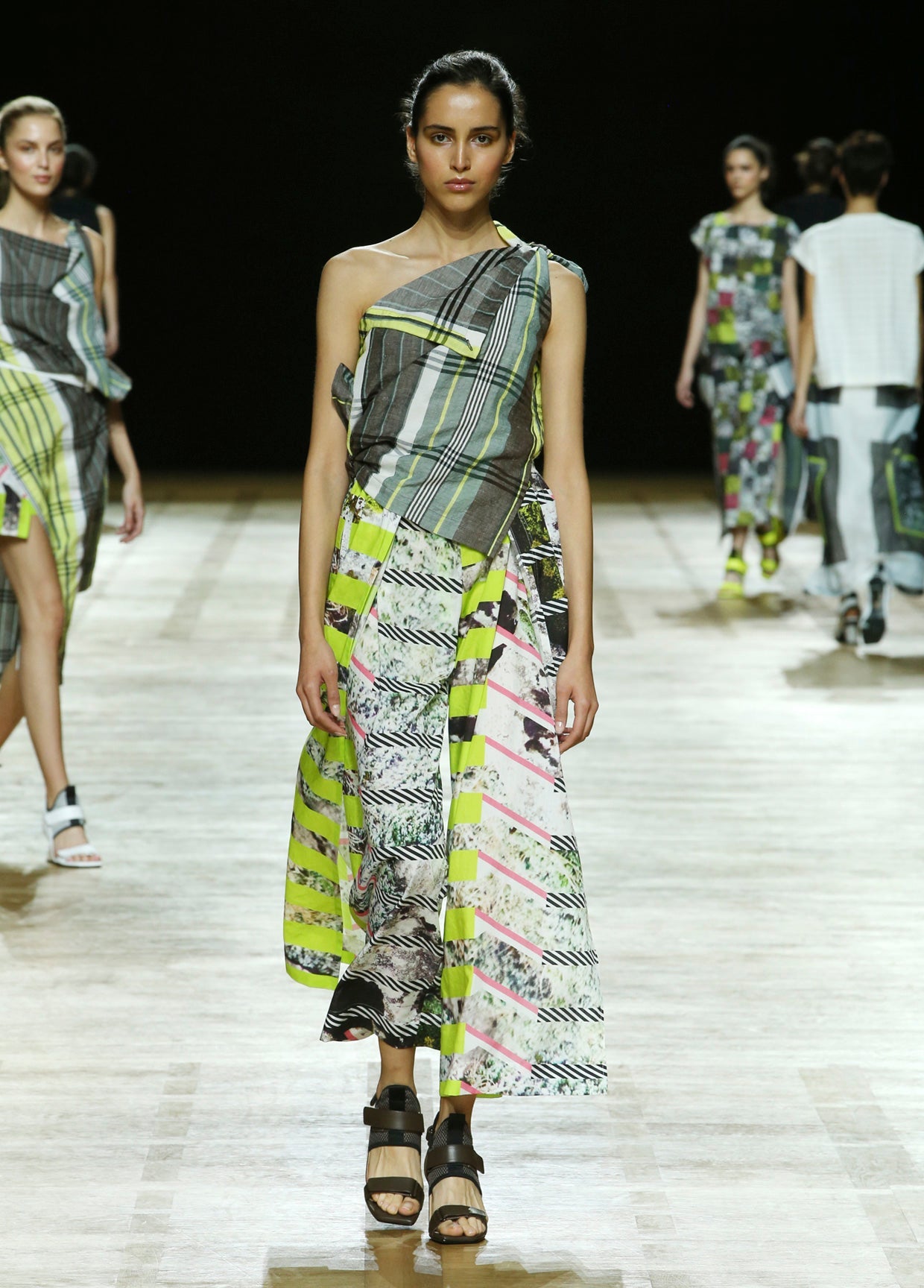 ISSEY MIYAKE SPRING SUMMER 2018 コレクション34