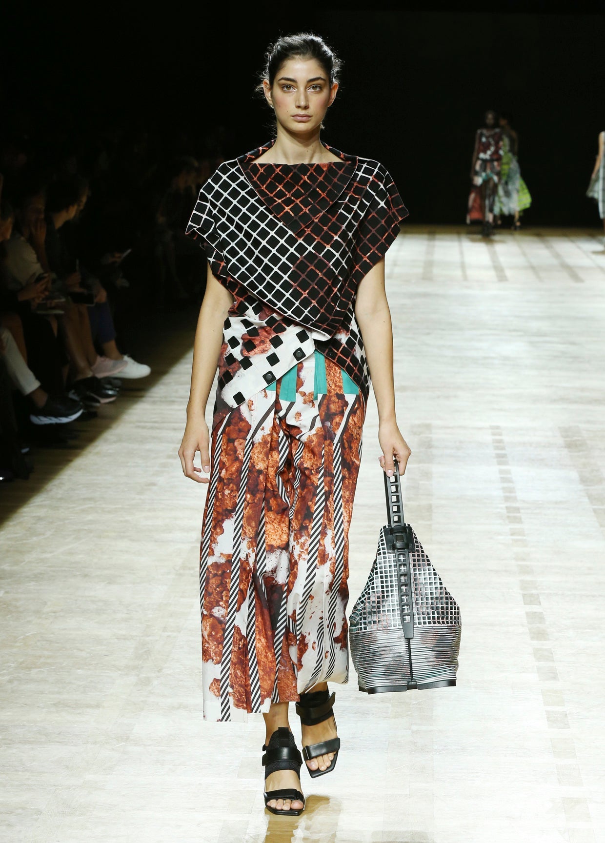 ISSEY MIYAKE SPRING SUMMER 2018 コレクション41