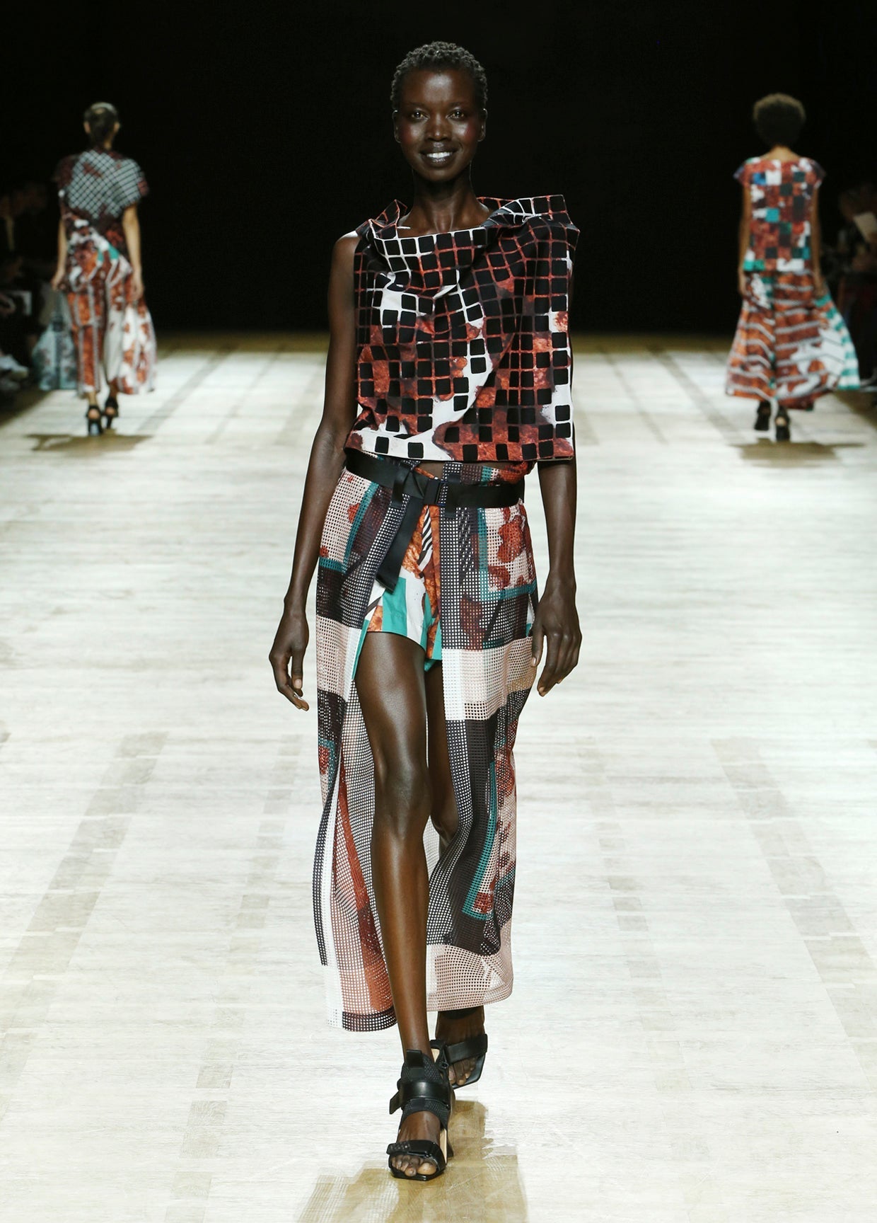 ISSEY MIYAKE SPRING SUMMER 2018 コレクション44