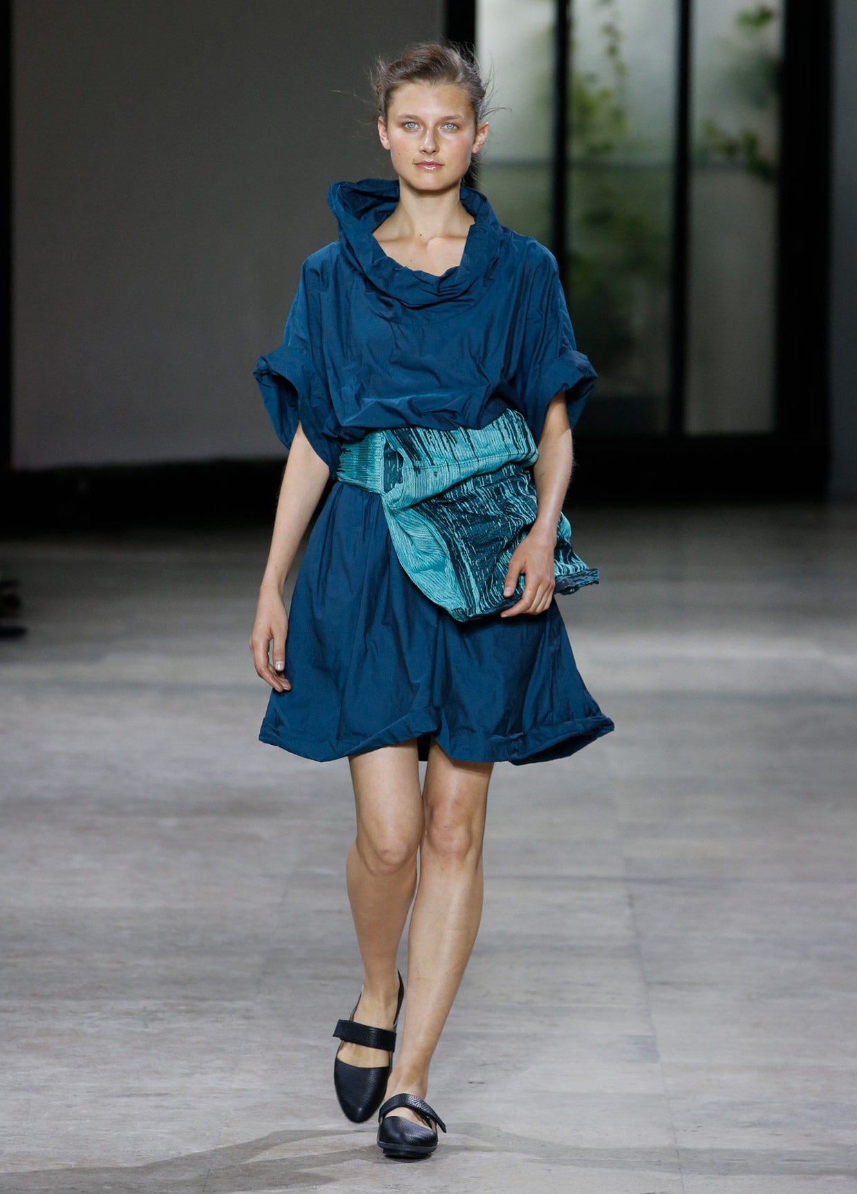 ISSEY MIYAKE SPRING SUMMER 2019 コレクション17 – isseymiyake.com