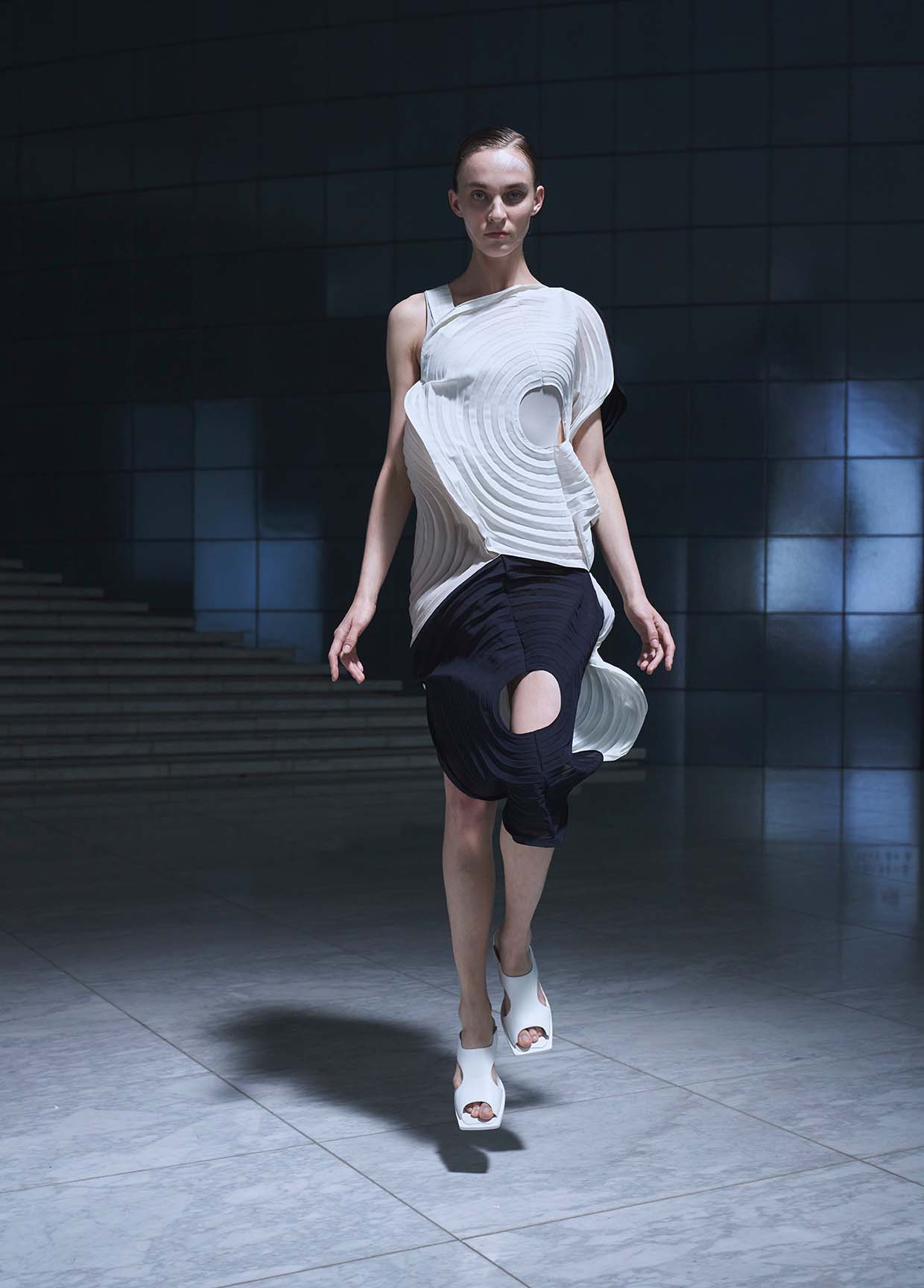 ISSEY MIYAKE SPRING SUMMER 2022 コレクション29