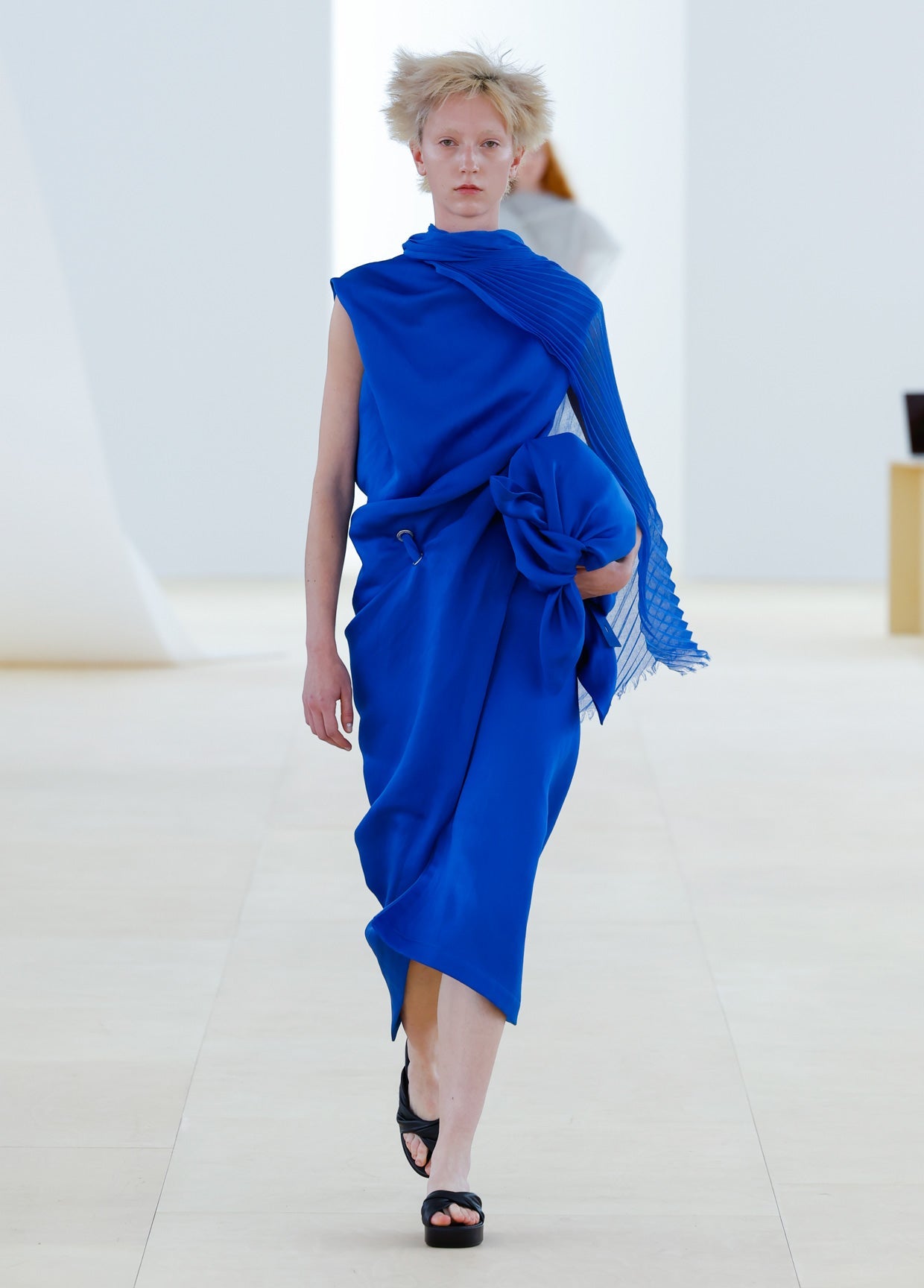 ISSEY MIYAKE SPRING SUMMER 2024 コレクション 25 – isseymiyake.com
