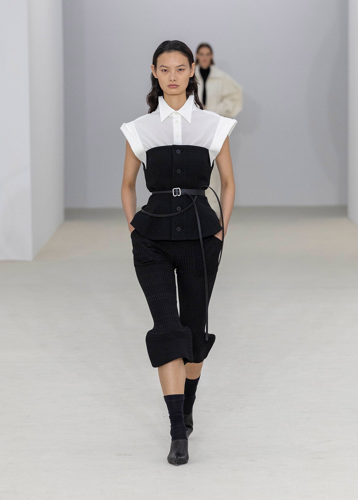 ISSEY MIYAKE SPRING SUMMER 2026 コレクション 12 – isseymiyake.com