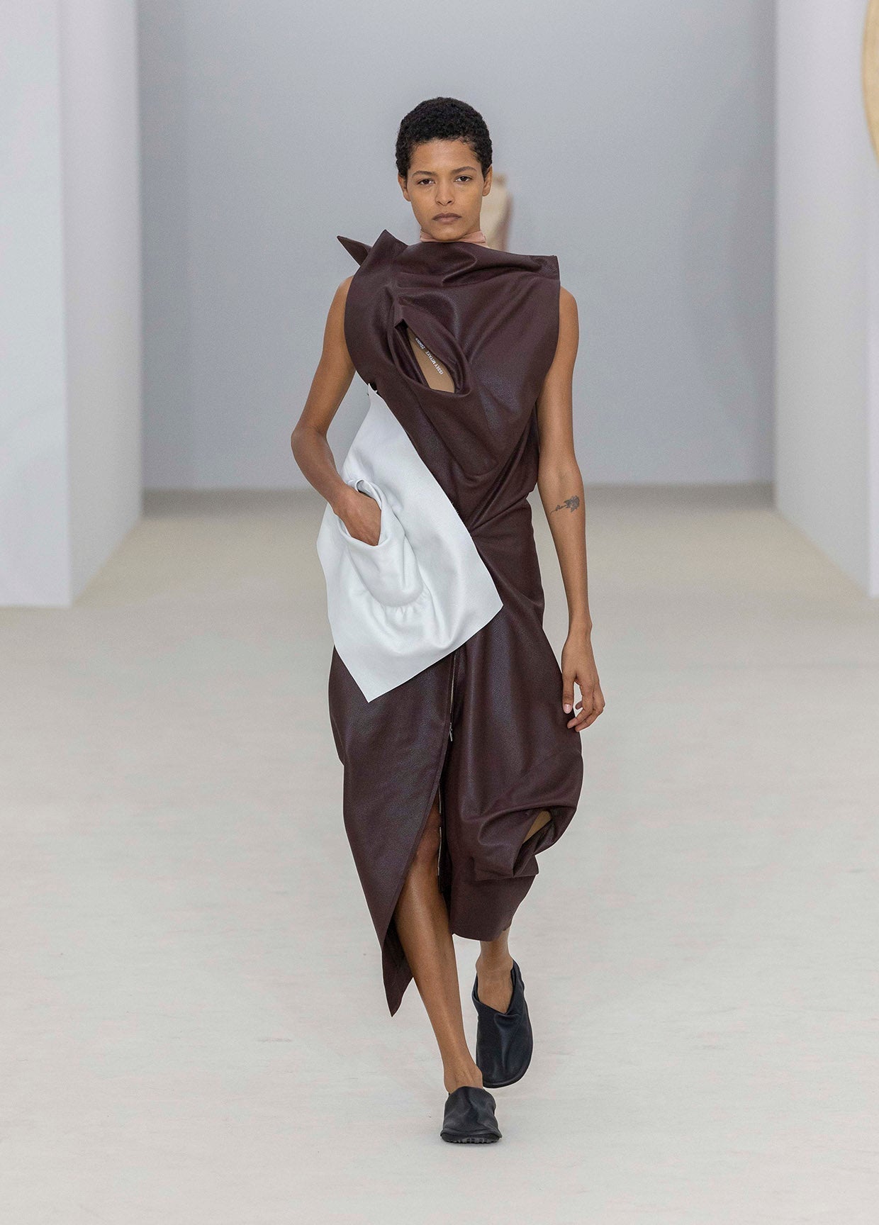 ISSEY MIYAKE SPRING SUMMER 2026 コレクション 15