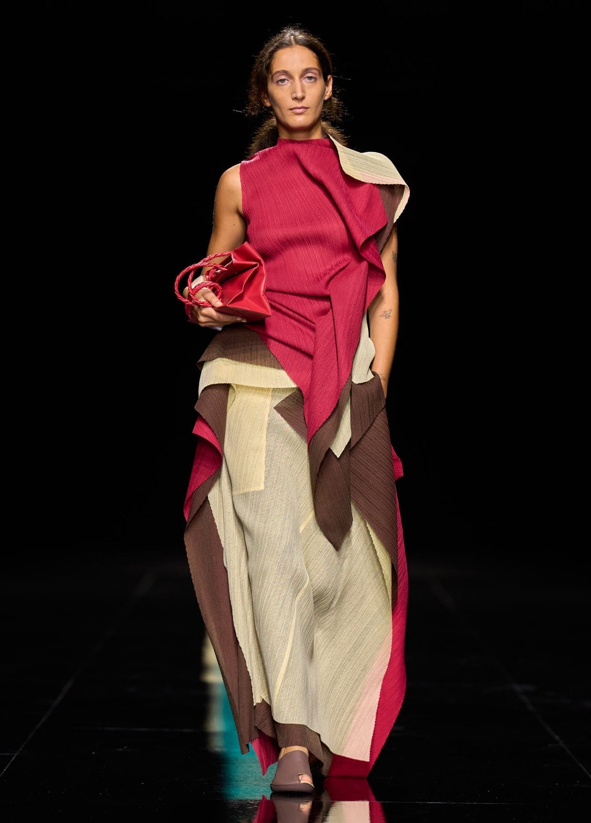 ISSEY MIYAKE SPRING SUMMER 2027 コレクション 37