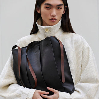 LEATHER PLEATS