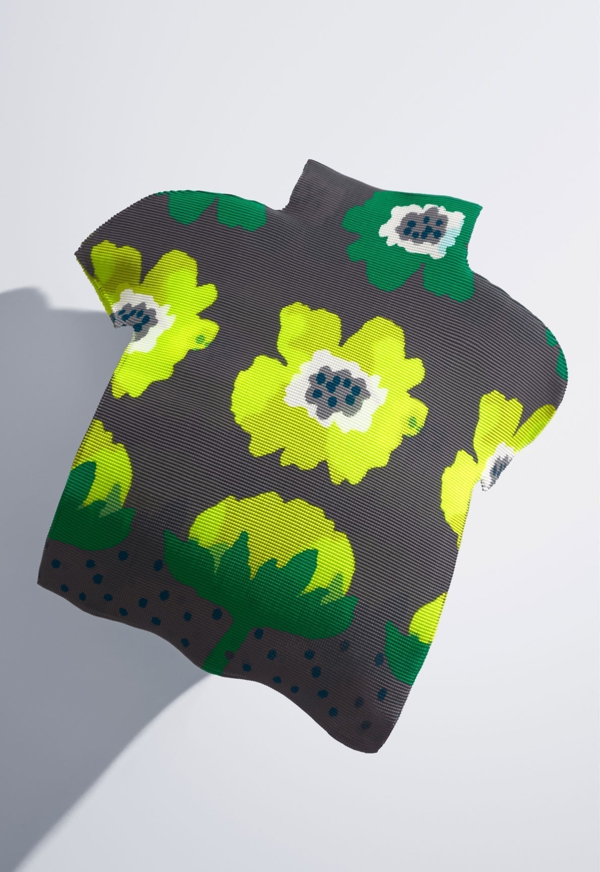 me ISSEY MIYAKE カタログ AW25 13