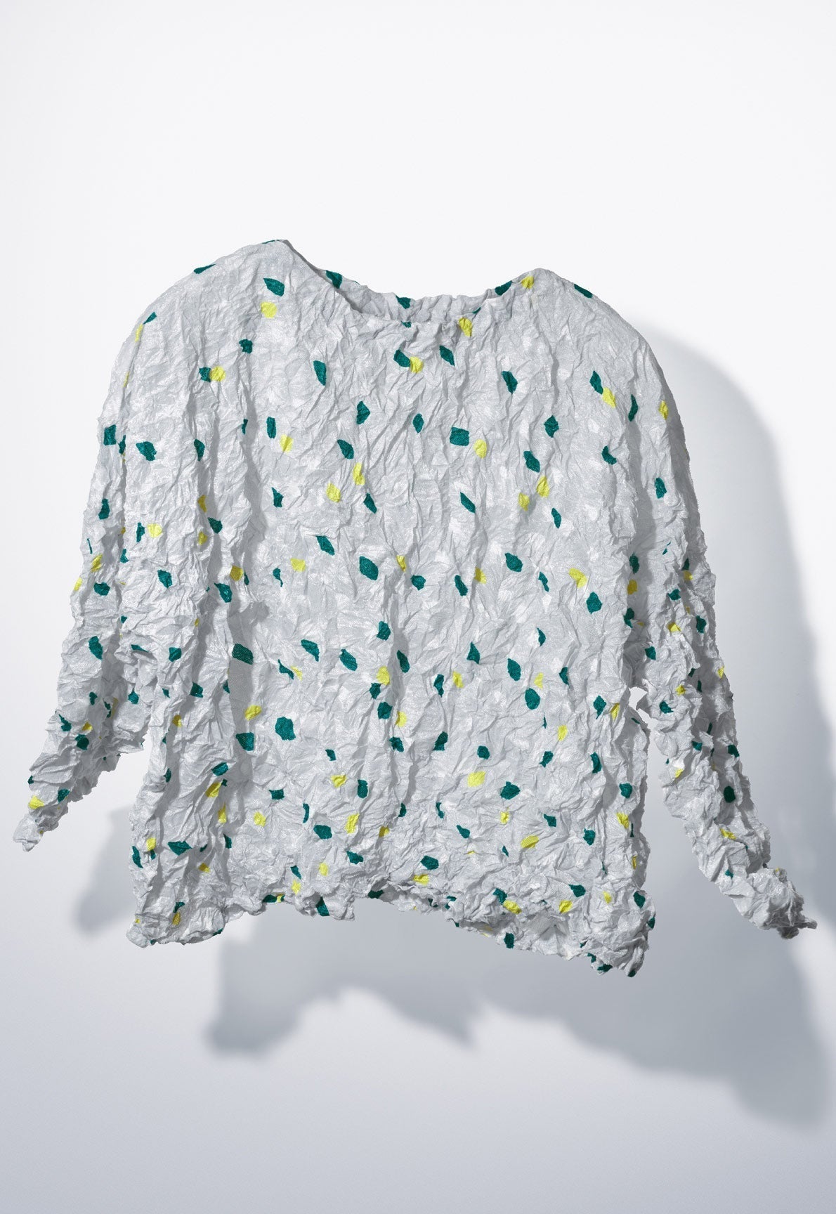 me ISSEY MIYAKE カタログ AW25 35