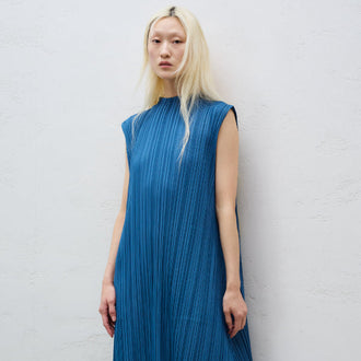 MELLOW PLEATS